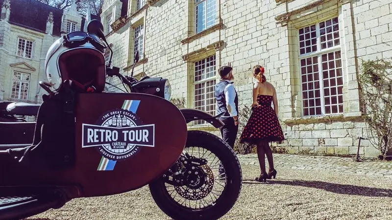 Retro-tour-Chateaux-de-la-Loire-CreditRetro-tour--4-