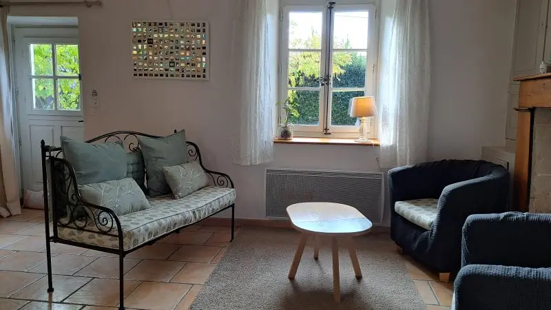 Ruelle des Jardins - salon - GîtesCosy Touraine (1)