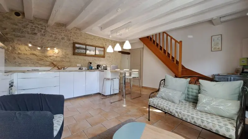 Ruelle des Jardins vue cuisine salon - Gîtes Cosy Touraine