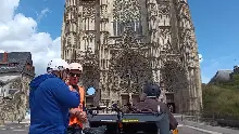 Vélo Chat devant la cathédrale de TOURS_aiR'GO CYCLO