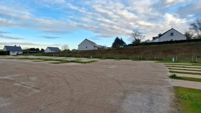 aire-campingcar-perrusson-1