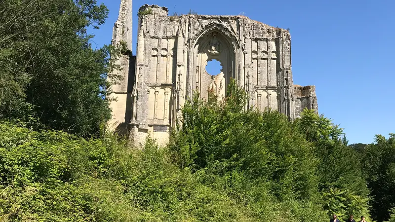 Collégiale Les Roches Tranchelion