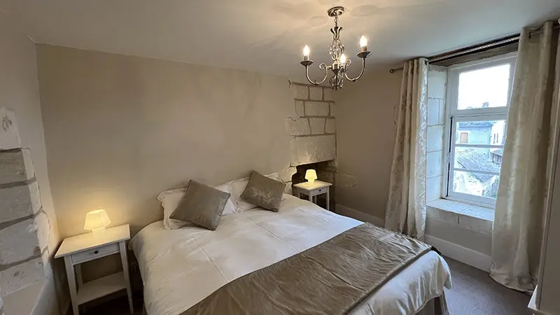 chambre2-lagrandechouette-lacelleguenand-valdeloire