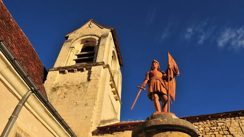 eglisesaintmedard-chaumussay-valdeloire