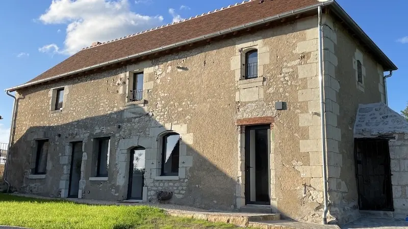 exterieur-gitelepuits-2lesbrineraies-yzeuressurcreuse