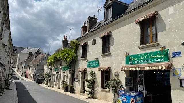 Brasserie Le Colombien, à Villandry. Val de Loire, France.