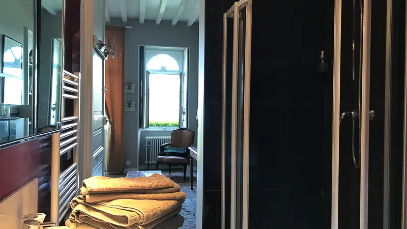 maison-grille-chateau-hodebert