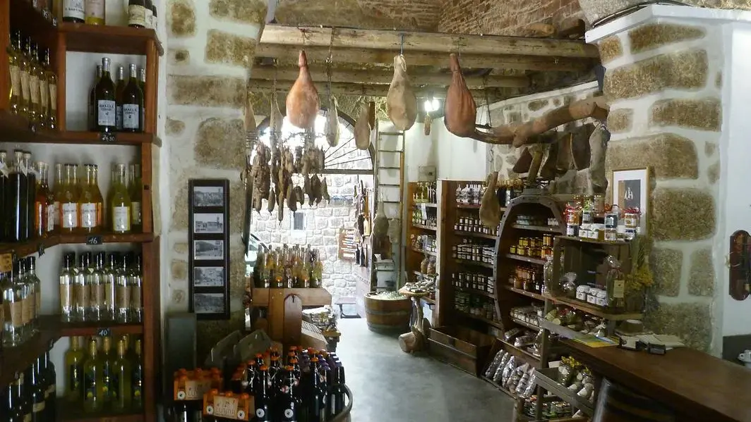 LA CAVE SARTENAISE