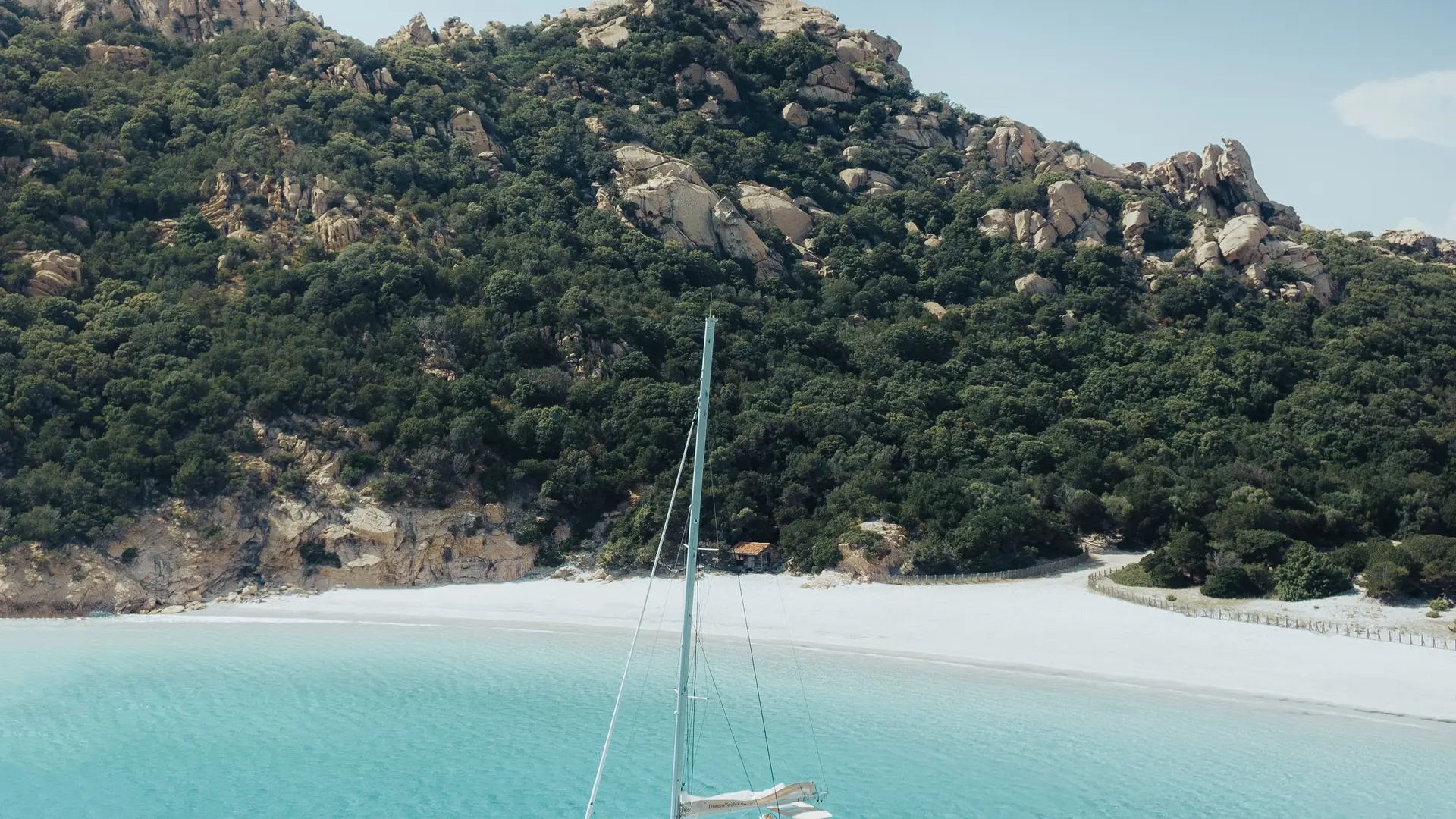 La plage et lion de Roccapina