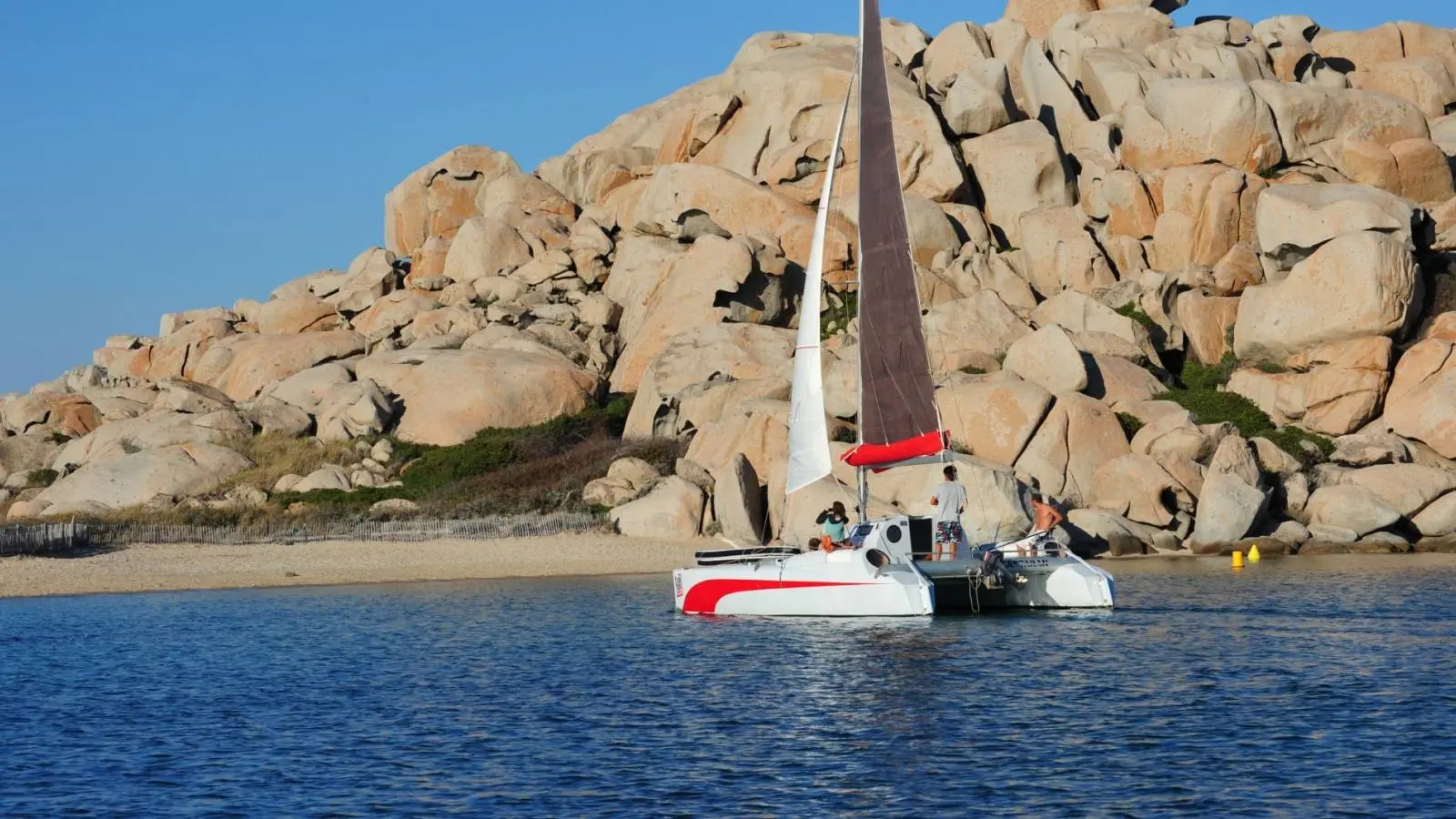 bonifacio_location_catamaran_croisiere_des_iles