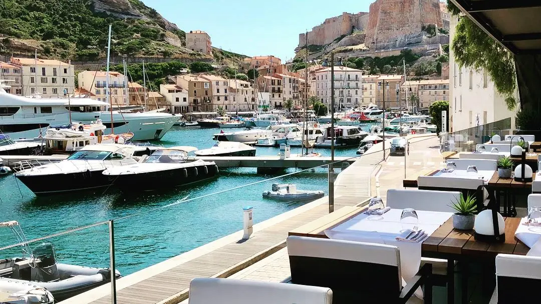 centre nautique-restaurant-portdeplaisance-bonifacio