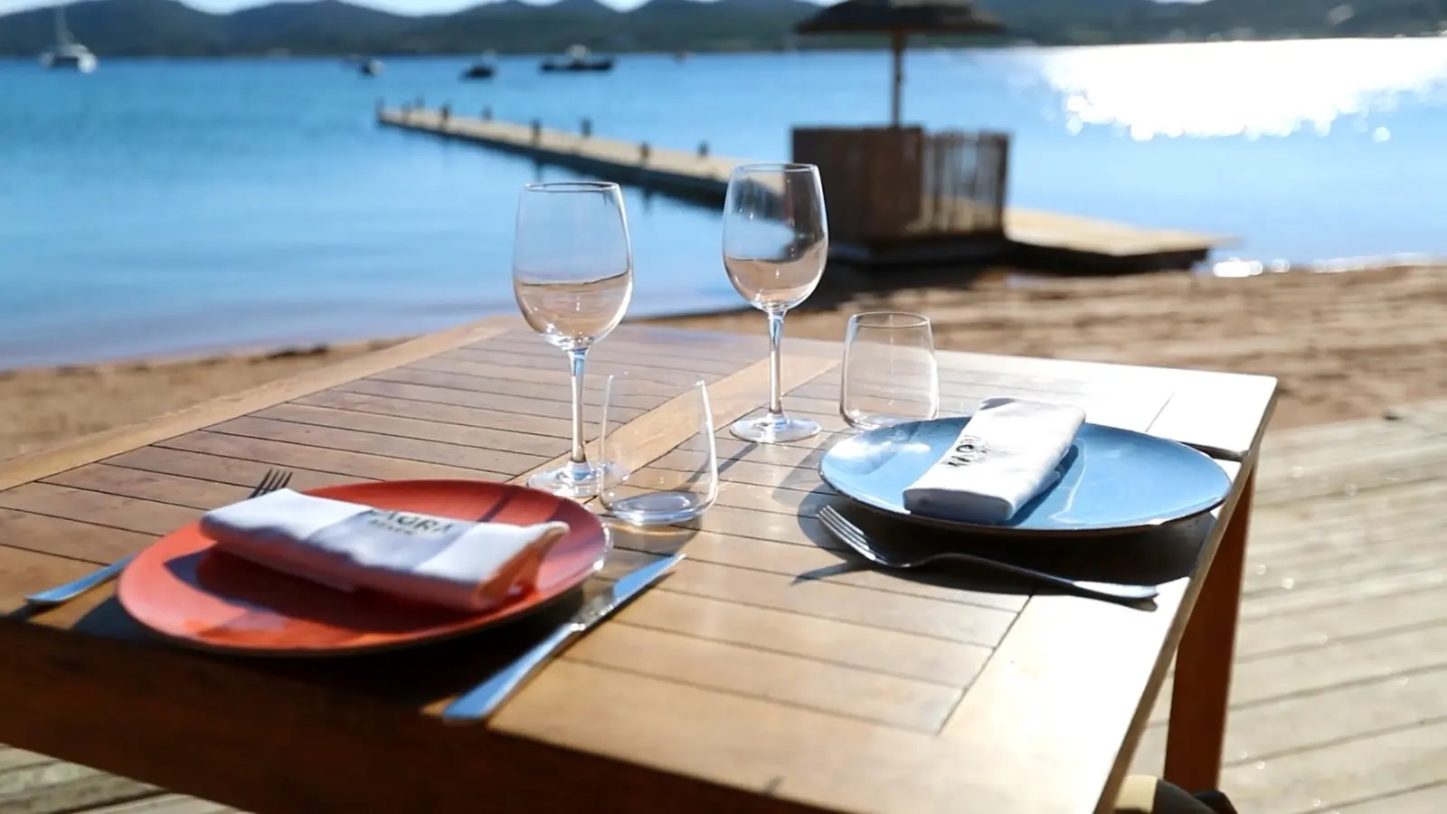 bonifacio_restaurant_maora beach_plage_table