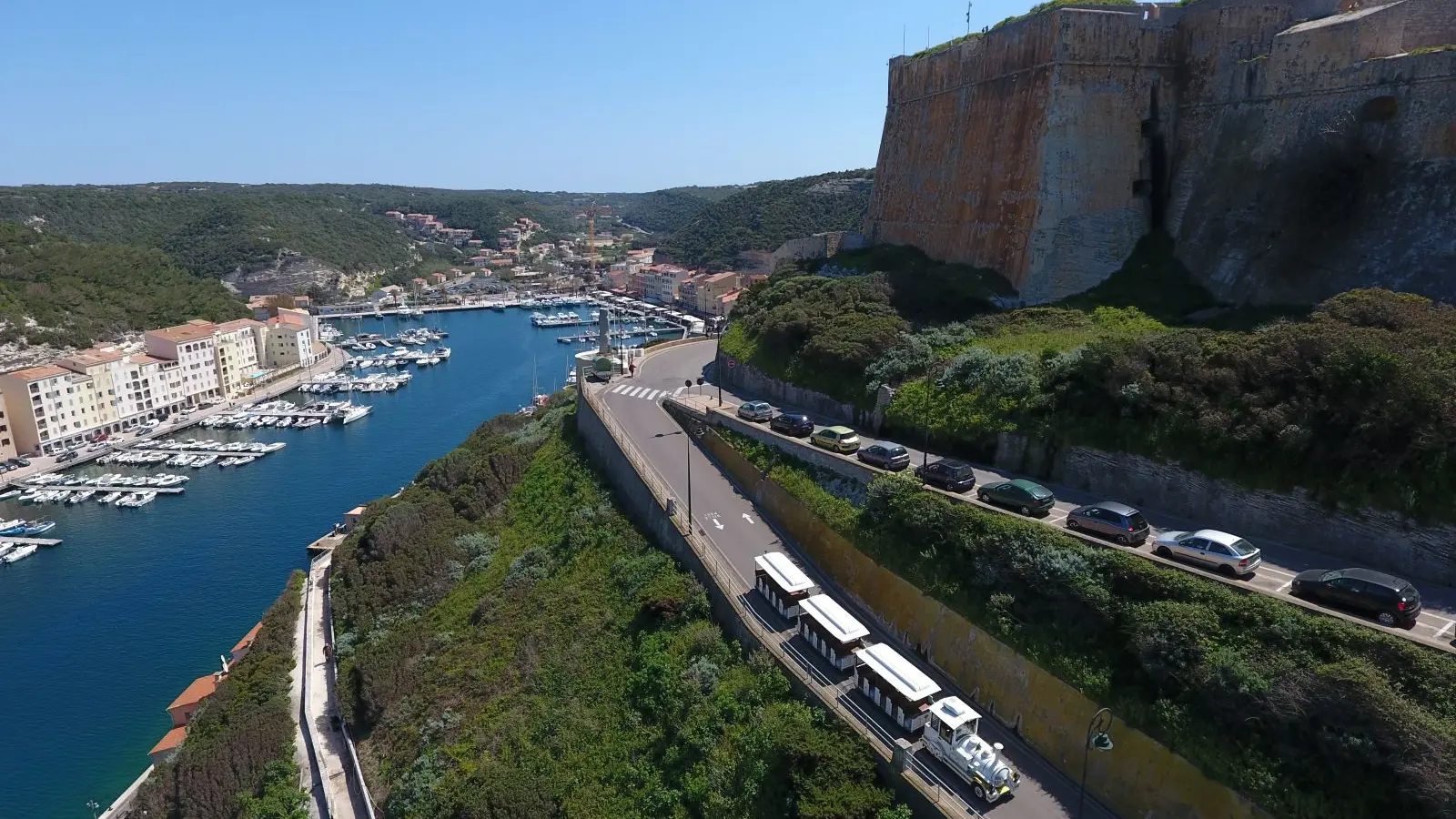 petit train touristique_bonifacio_vue haut