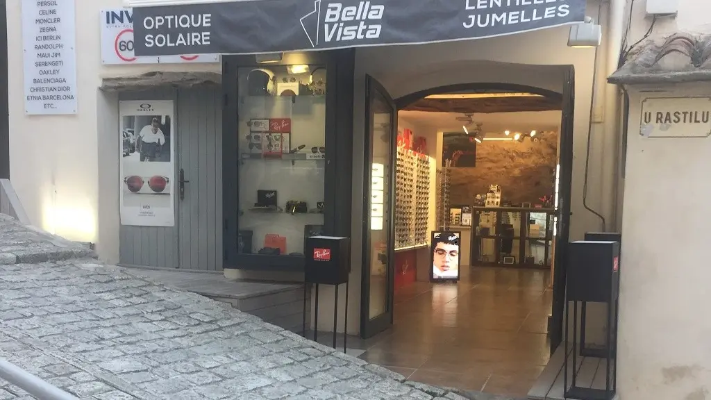 Bellavista-boutique-lunettes-bonifacio-port-Corsica_devanture