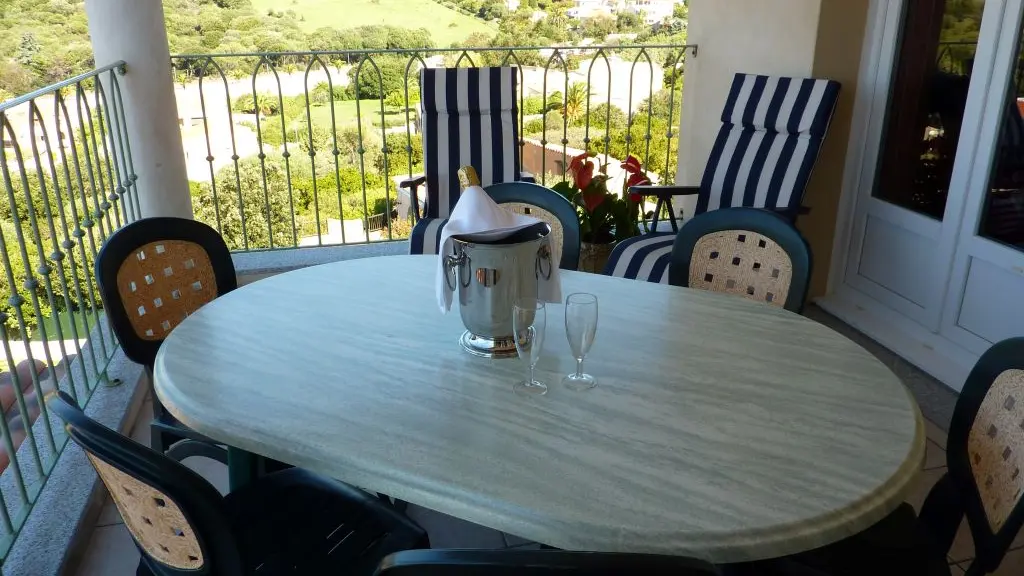 CASA REGINA - terrasse APT N°5 (étage) avec plancha électrique