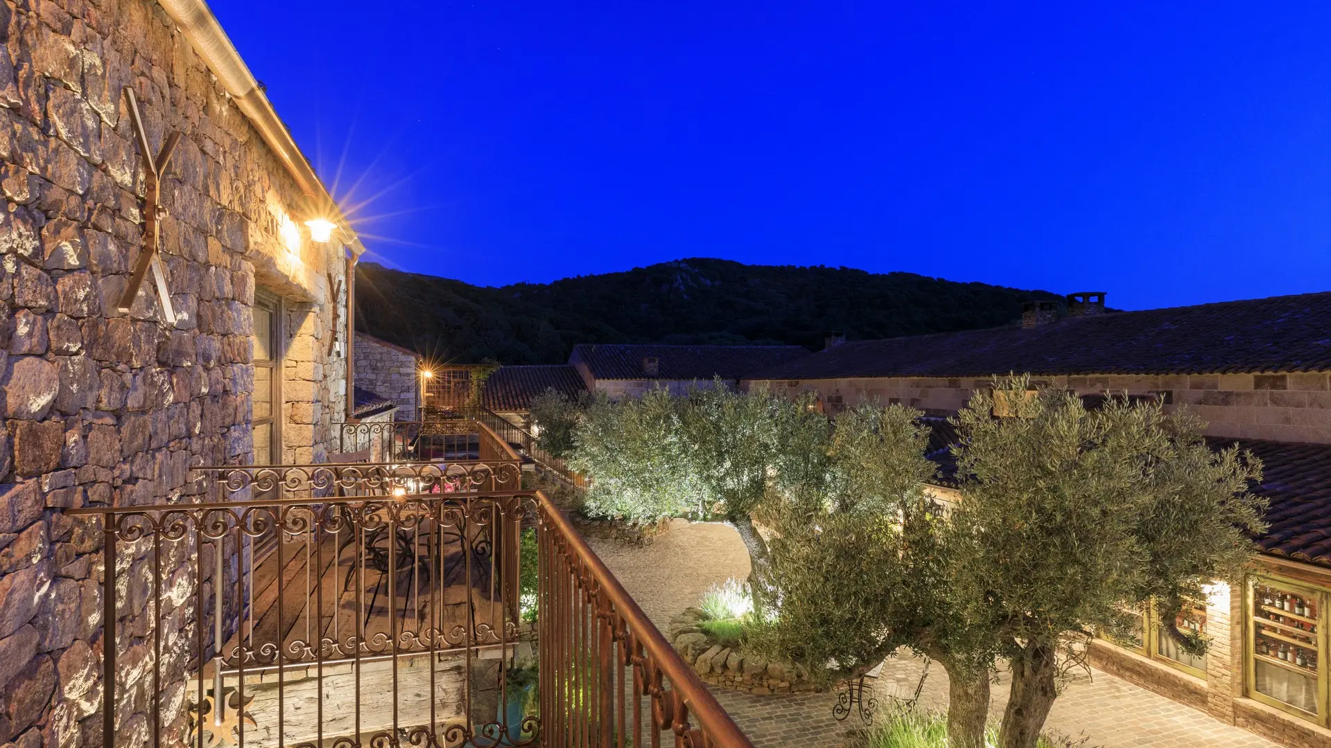 Hotel de la Ferme_Suite Murtoli Balcons_Domaine de Murtoli