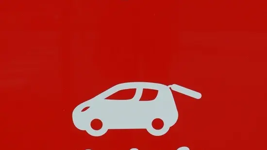 Carrefour Drive_1