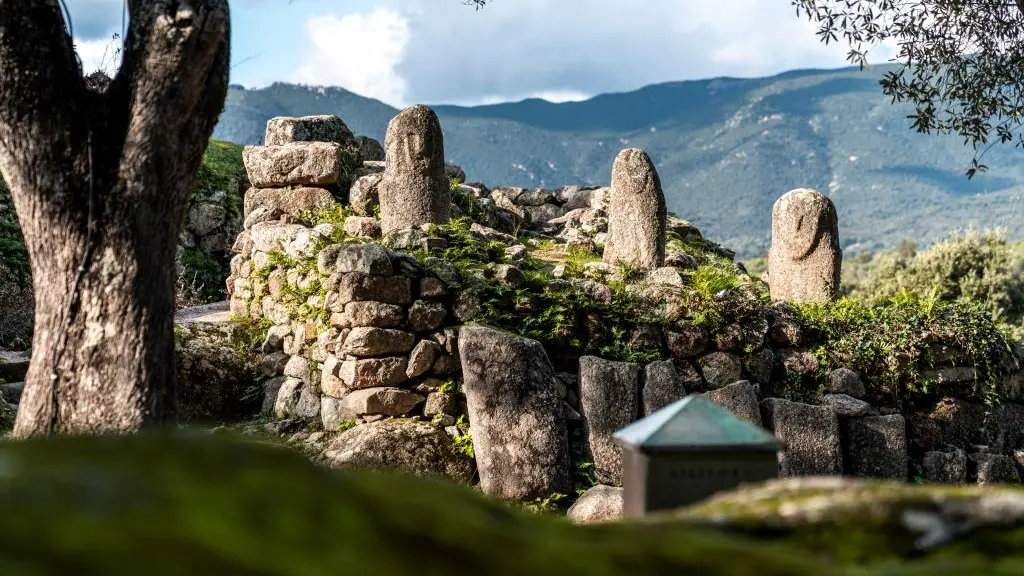 Filitosa, des menhirs en pleine nature
