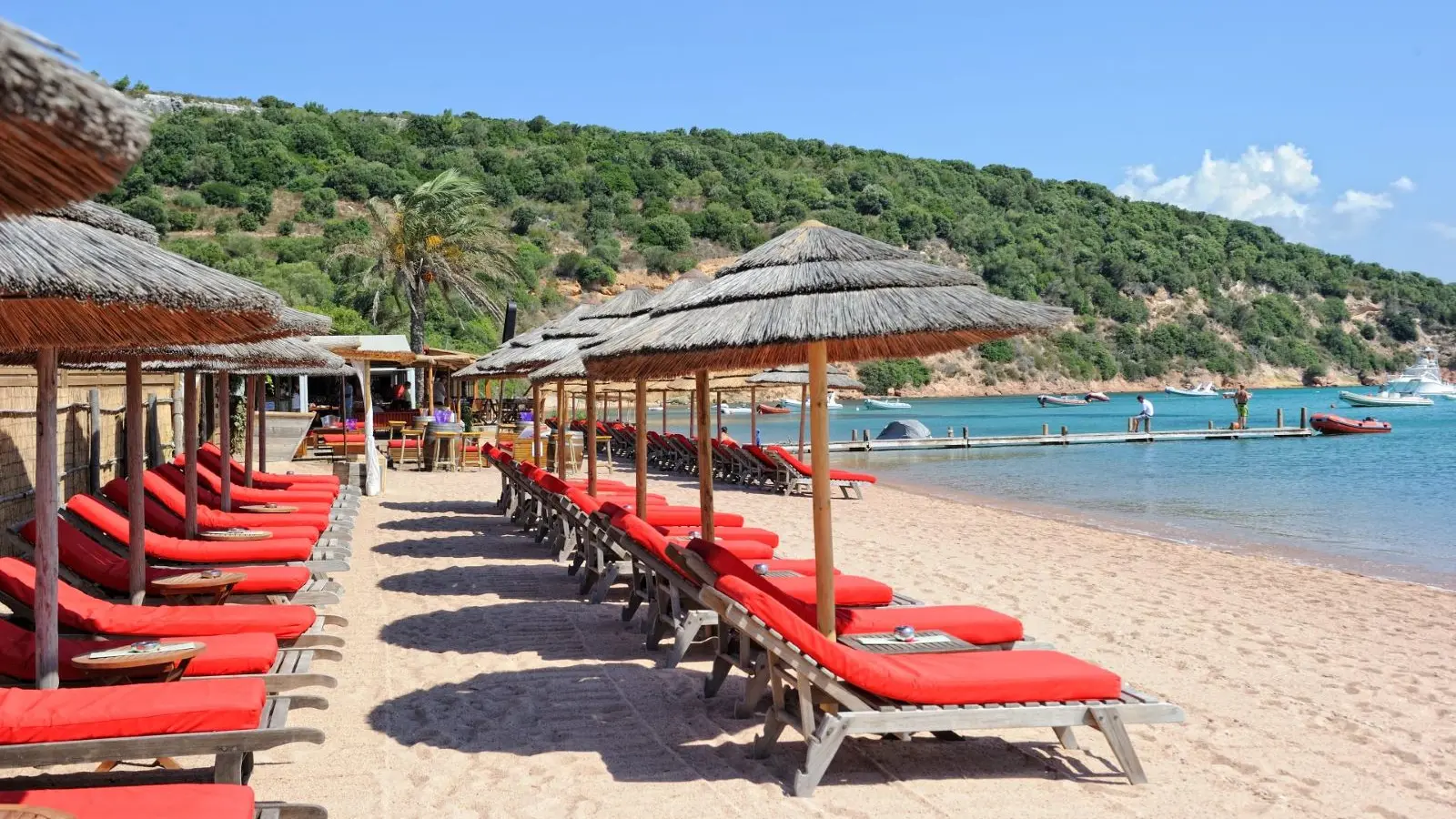 bonifacio_restaurant_maora beach_plage_transats