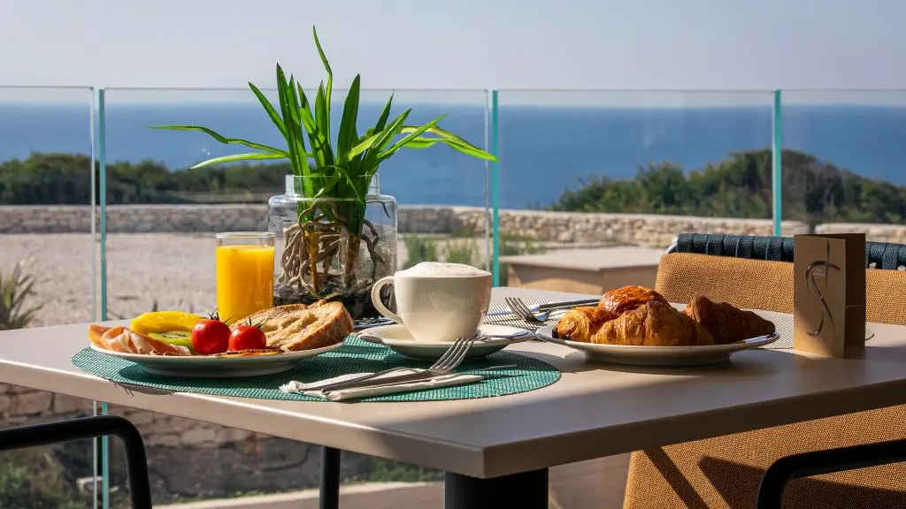 Le Petit Déjeuner vue Mer