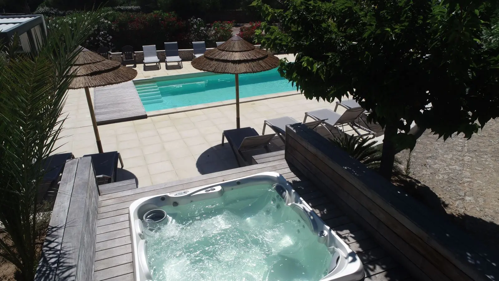 Hôtel Padolo piscine et jacuzzi