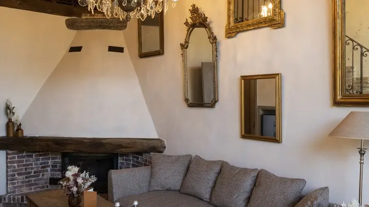 Hotel de la Ferme_suite Vadinella salon_Domaine de Murtoli