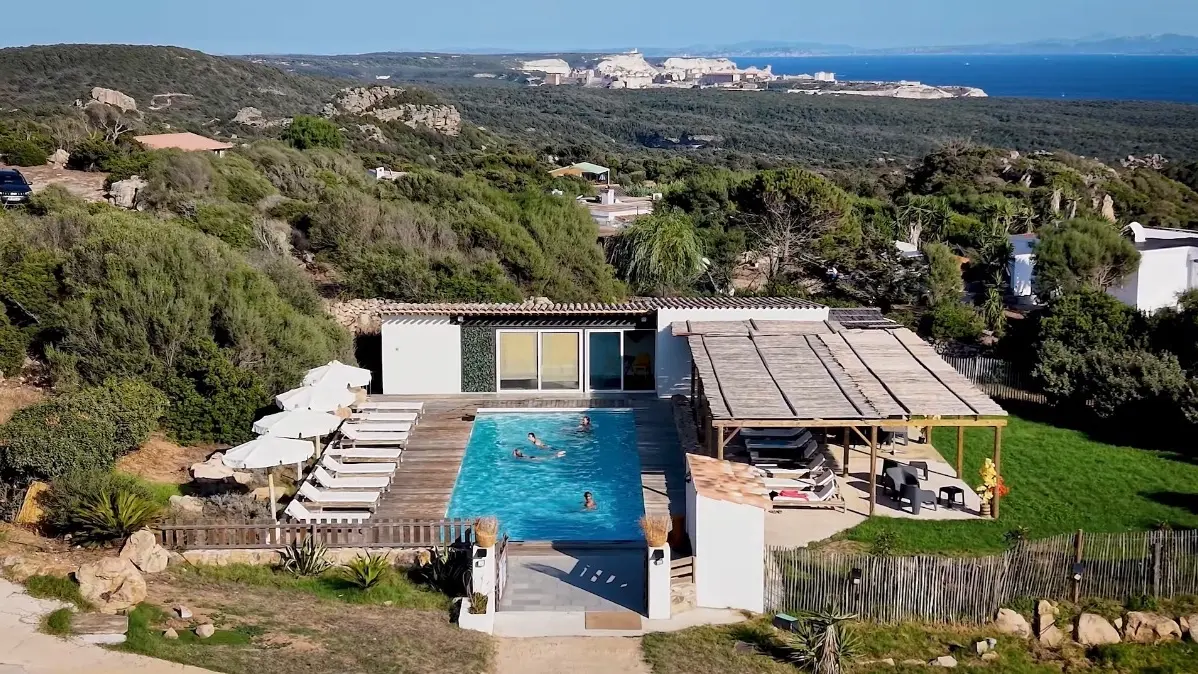 La piscine de la résidence