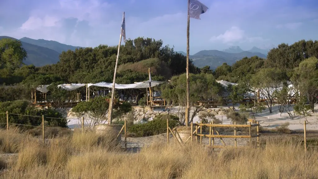 L-Infini-Beach-2