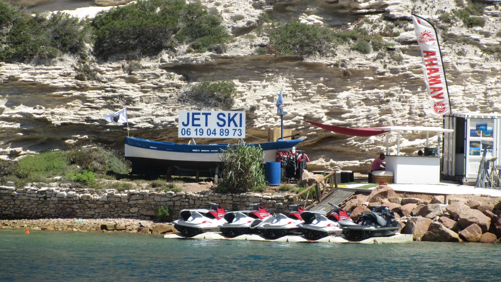 Location de jet ski et randonnées Extrême Sud Jet base nautique