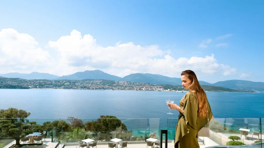 Marinca_BarWilliamTerrasseJour_GALLI_01