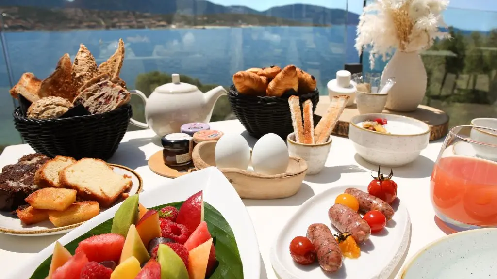 Marinca_PetitDejeunerTerrasse_GALLI_09