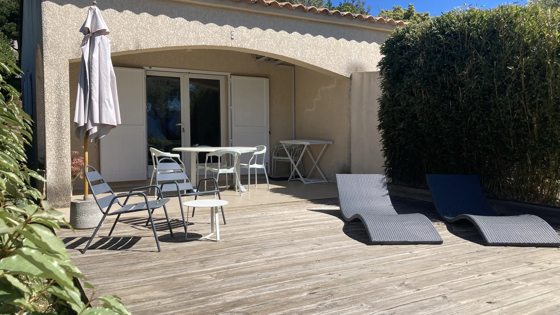 MINI-VILLA Loriu - Façade