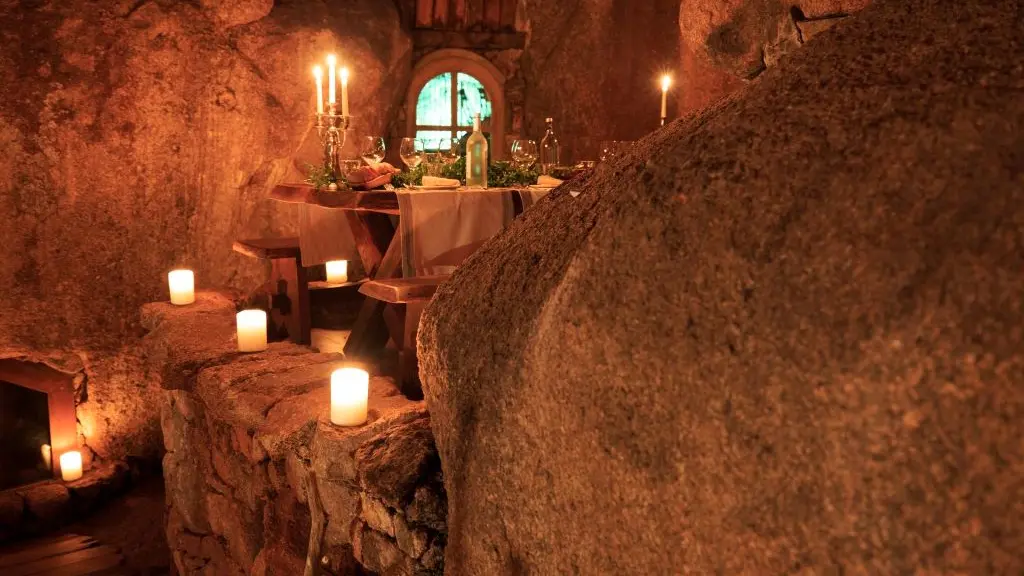 LA TABLE DE LA GROTTE