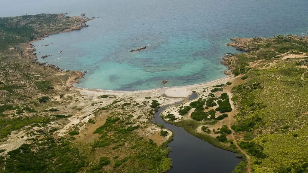 plage_stagnolu_vue aerienne_bonifacio