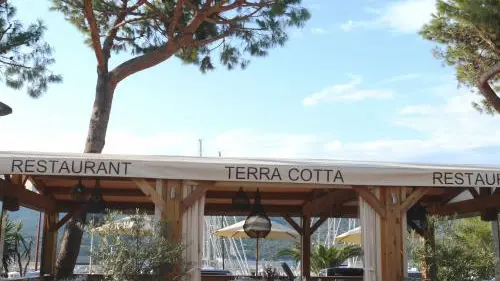 TERRA COTTA