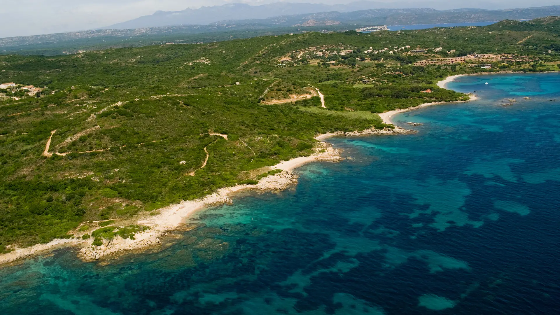 Vue aérienne_Cala Longa_1 _ bonifacio