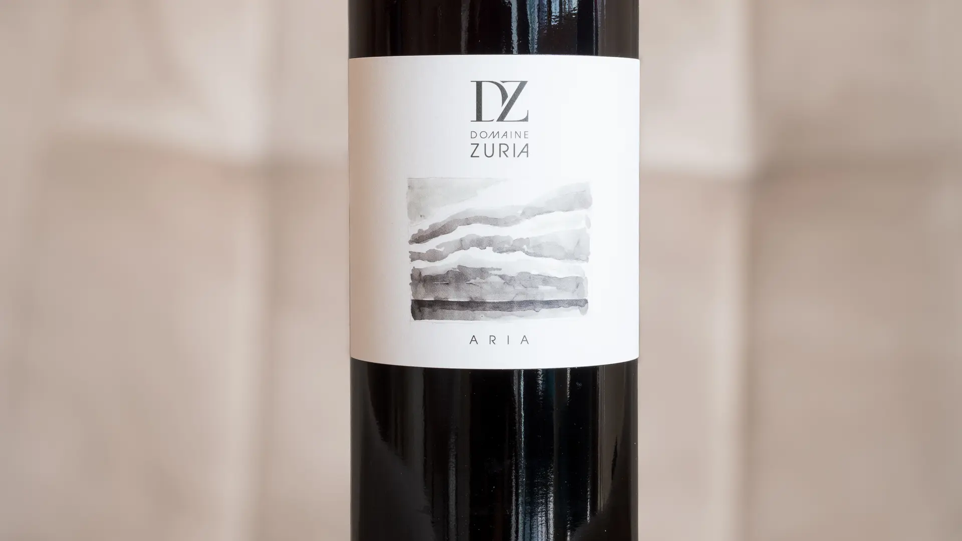 Zuria-Aria-rouge
