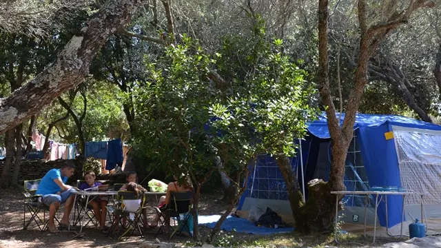 camping-campingufarniente-service-bonifacio-corse.jpg