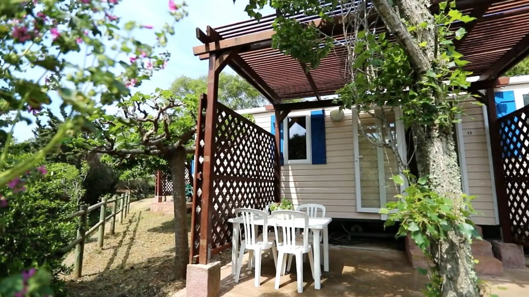 camping-des-iles-4-etoiles-bonifacio-mobil-home-1