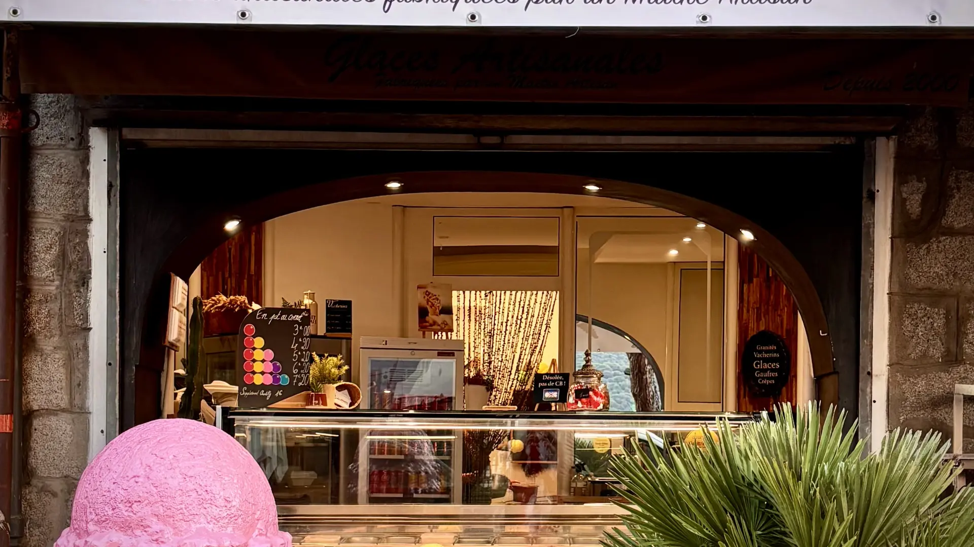 GELATERIA GLACES ARTISANALES