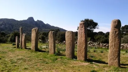 menhir cauria corse du sud patrimoine et culture corse archéologie_4