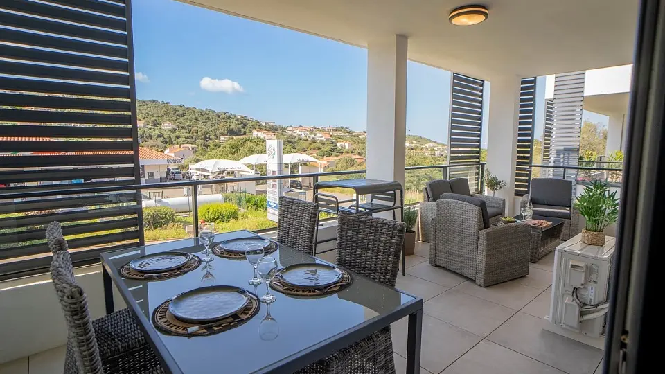 ENTRE TERRE ET MER PROPRIANO