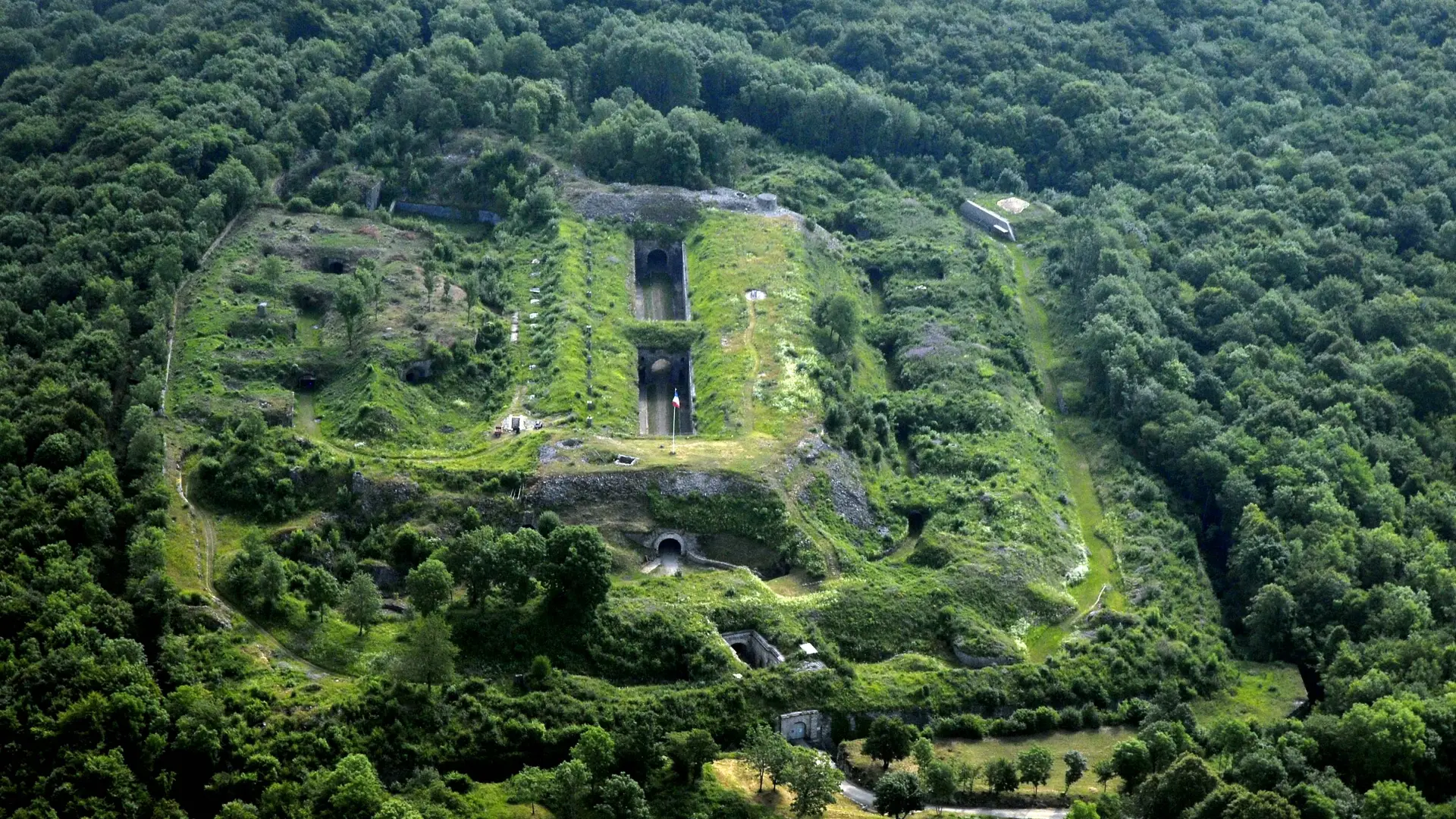 Vue aéreinne du Fort du Mont Vaudois