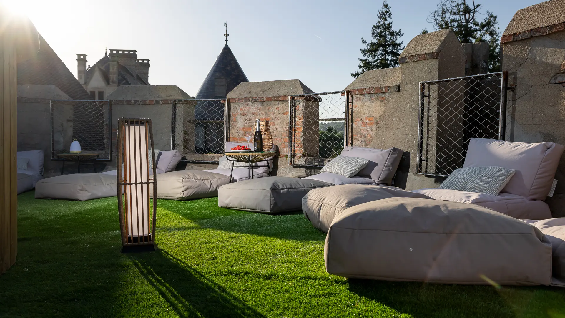 CHATEAU DE COUCHES - LE ROOFTOP