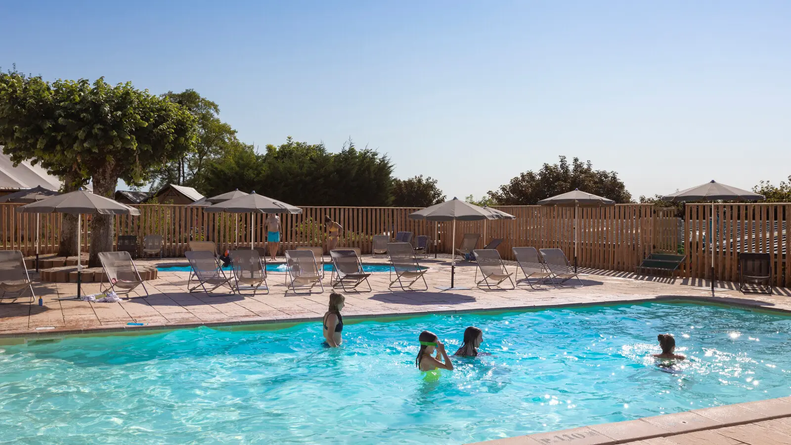 Piscine extérieure chauffée