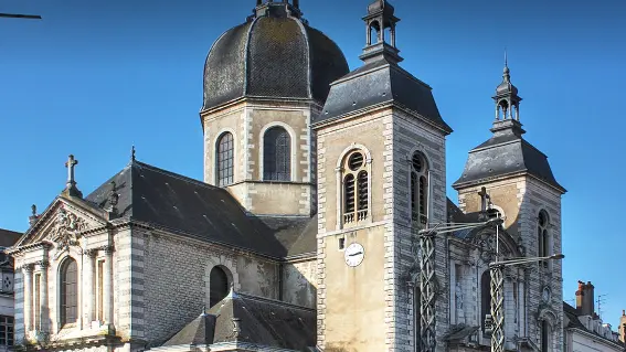 Eglise Saint-Pierre de Chalon-sur-Saône (XVIIIe siècle)
