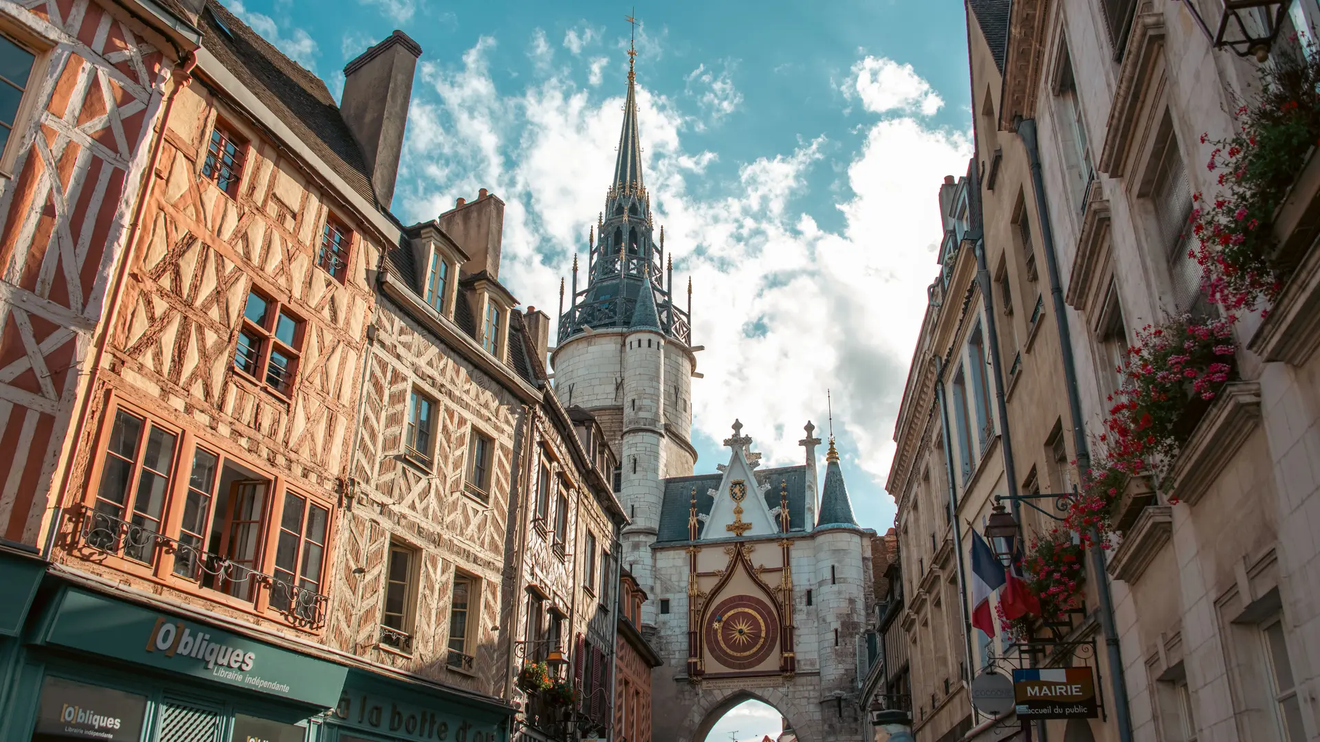 Auxerre - La Tour de l'Horloge