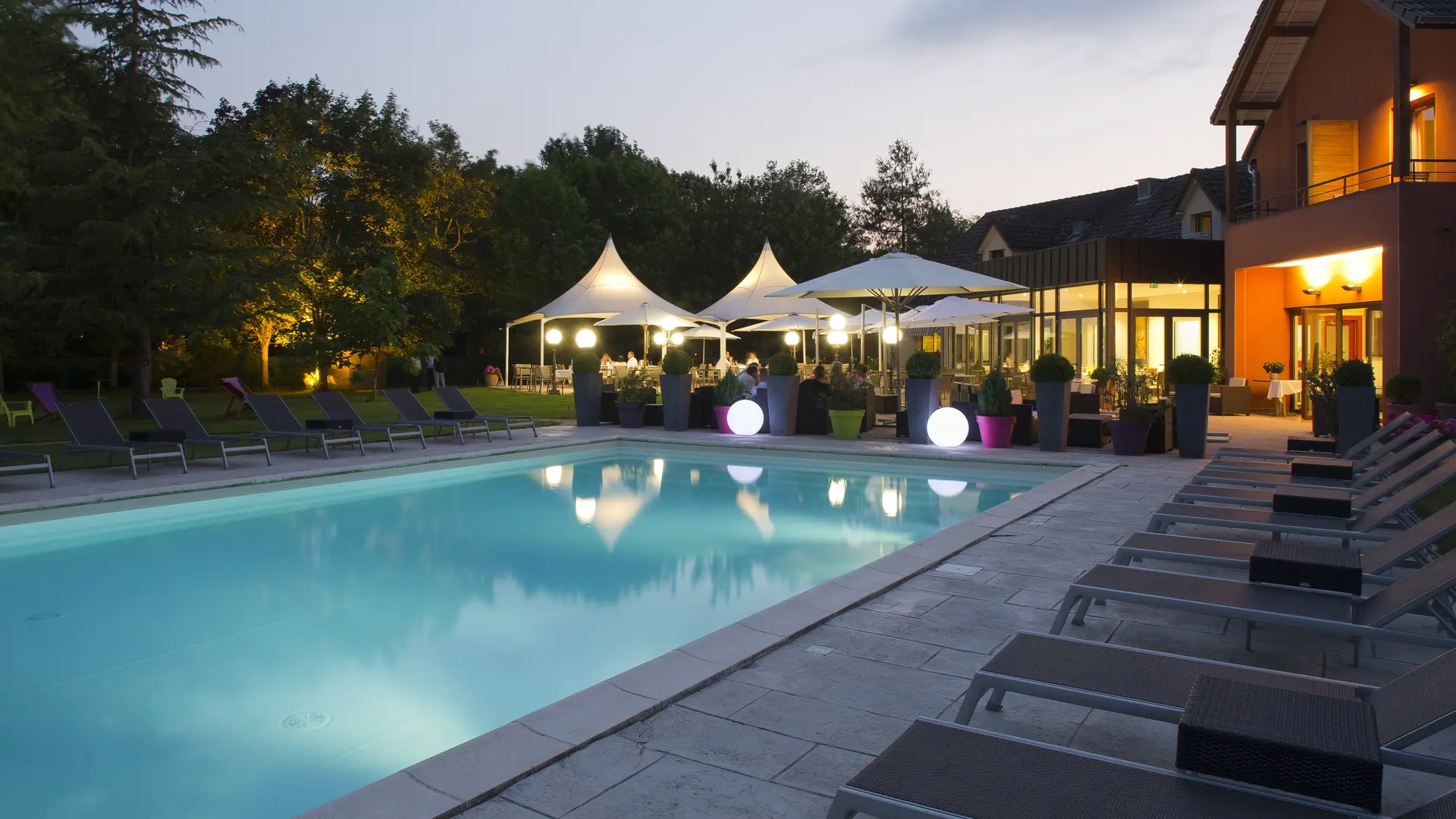 HOTEL RESTAURANT
