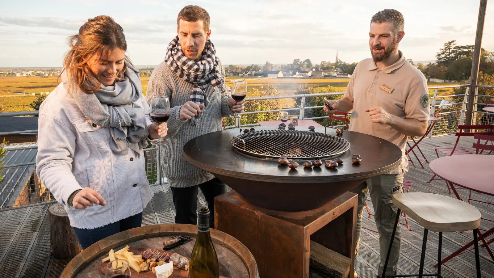 Dégustation de vin sur la terrasse