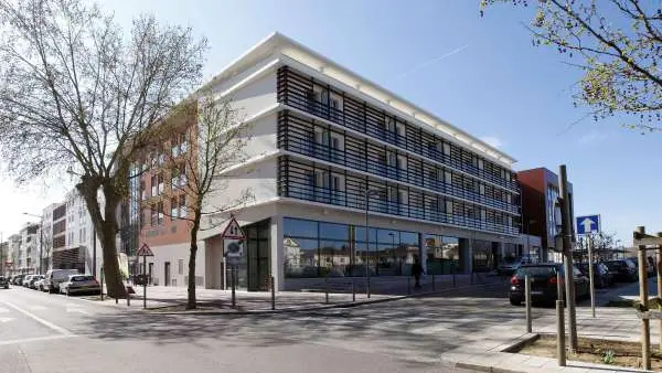 15185_chalon-facade-1appartement-hotel-appartcity-se_002